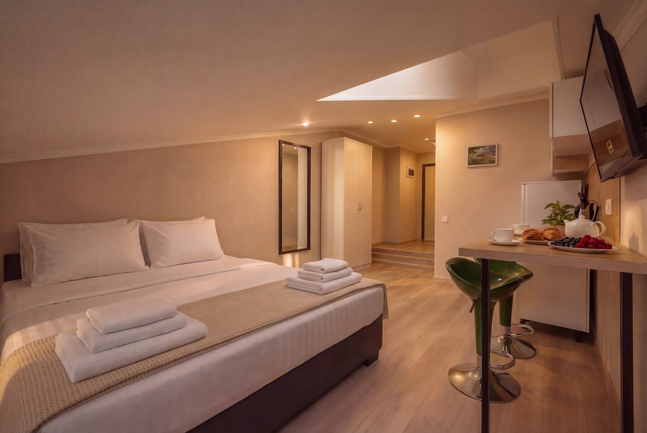 Апартаменты «Лофтет Румс»